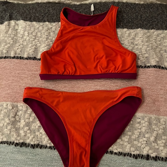 Reversible athleta bikini set - Picture 3 of 3